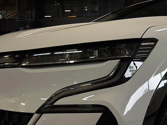 Renault Megane E-Tech 9 of 21
