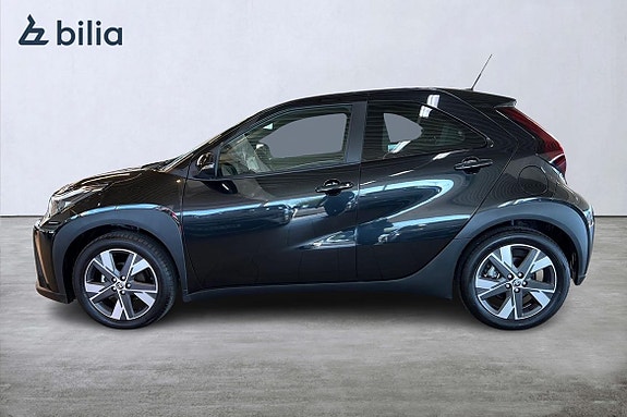 Toyota Aygo X 3 of 21