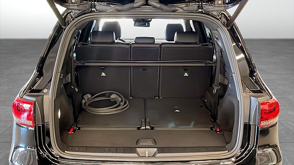 Mercedes-Benz EQB300 10 of 12
