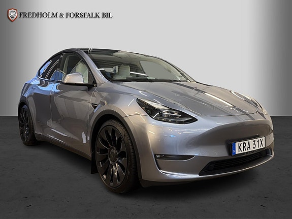 Tesla Model Y 6 of 30