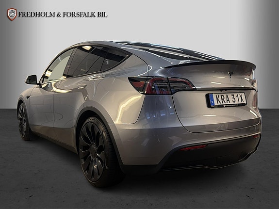 Tesla Model Y 3 of 30
