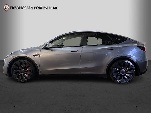 Tesla Model Y 2 of 30