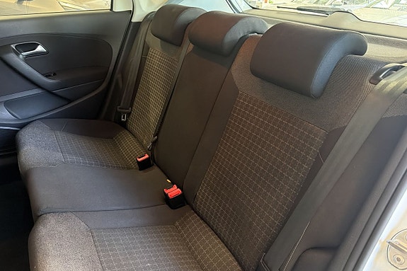 Volkswagen Polo 11 of 18