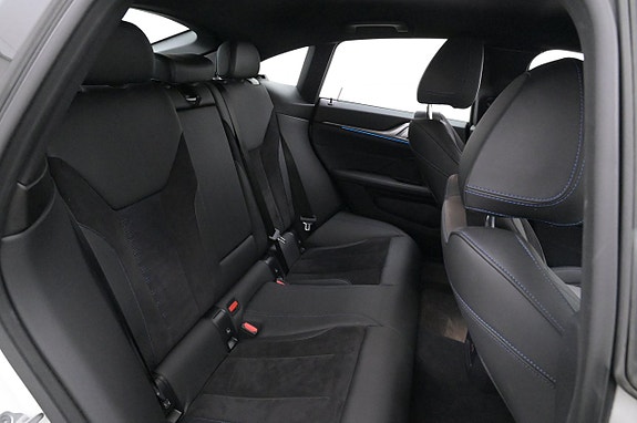 BMW i4 20 of 27