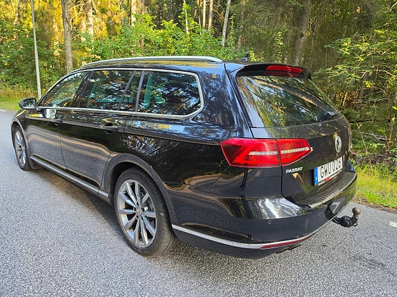 Volkswagen Passat 6 of 24