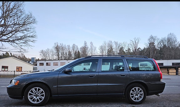 Volvo V70 5 of 5