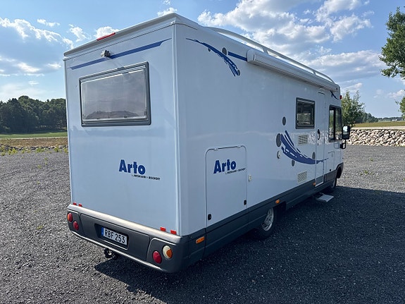 Niesmann Arto 69G Helintegrerad ALDE AC i Bodel Taksäng 29 of 30