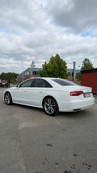 Audi A8 3 of 10
