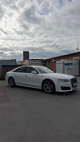Audi A8 4 of 10