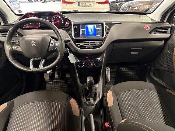 Peugeot 208 9 of 9