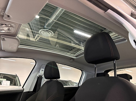 Peugeot 208 6 of 9