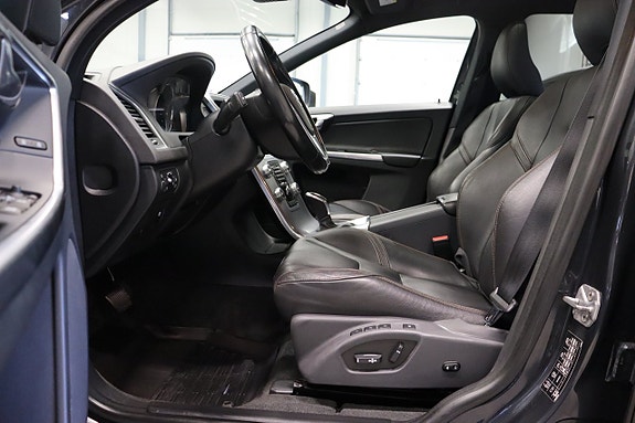 Volvo XC60 7 of 28