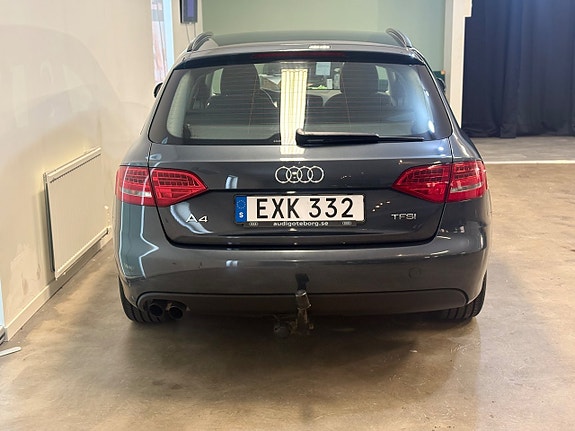 Audi A4 5 of 23