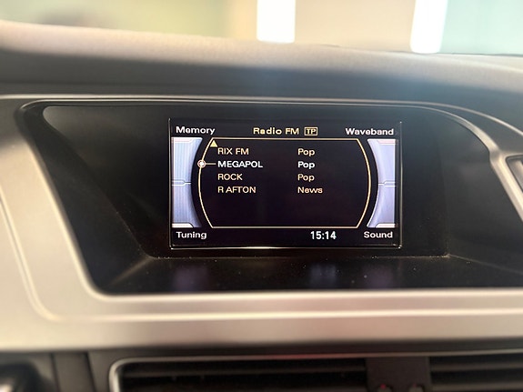 Audi A4 14 of 23