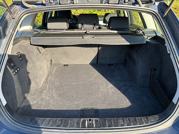 BMW 318d 8 of 8