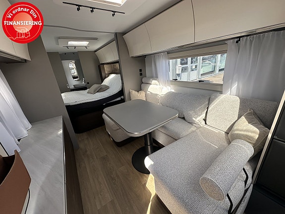 Adria ALPINA 663 HT 13 of 21