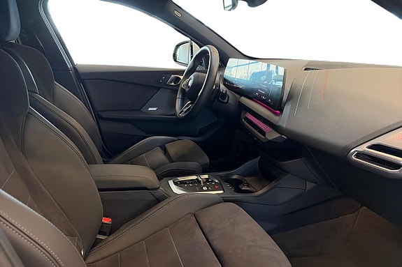 BMW 120 6 of 19