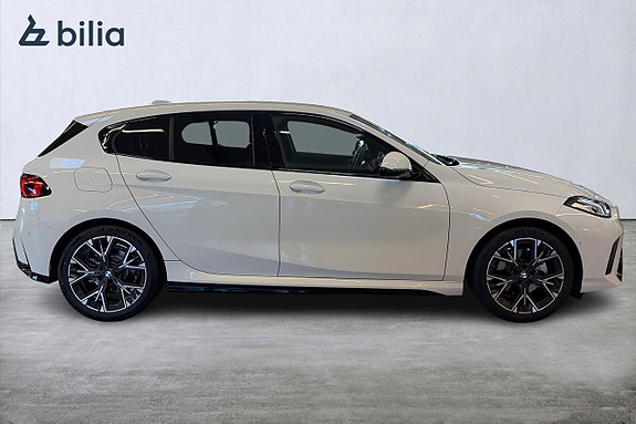 BMW 120 16 of 19