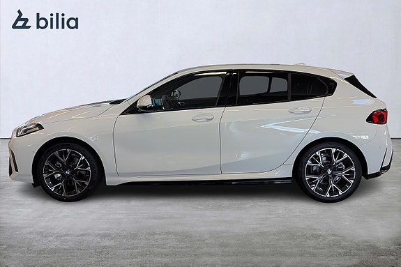 BMW 120 3 of 19