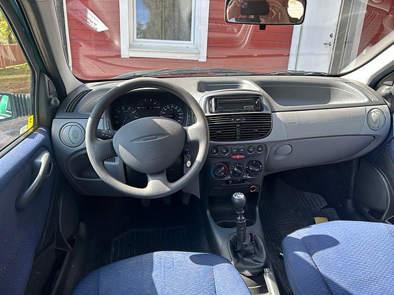 Fiat Punto 6 of 6