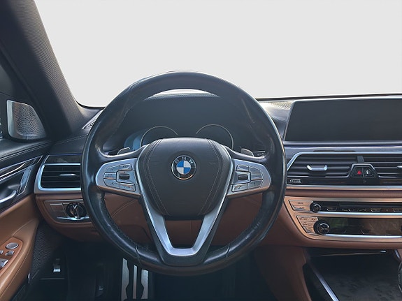 BMW 730 14 of 30