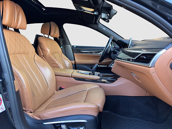 BMW 730 25 of 30