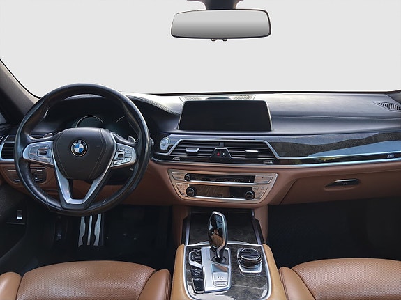 BMW 730 13 of 30