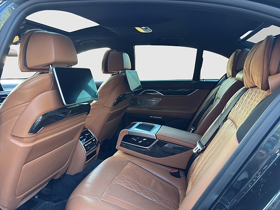 BMW 730 24 of 30