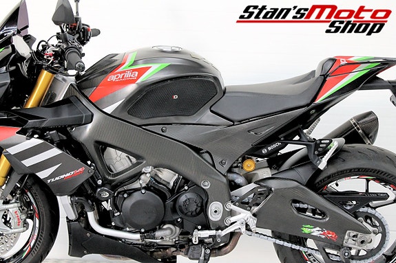 Aprilia Tuono V4 1100 Factory Akrapovic Inkommande 13 of 17