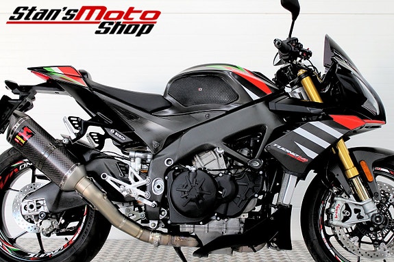 Aprilia Tuono V4 1100 Factory Akrapovic Inkommande 5 of 17