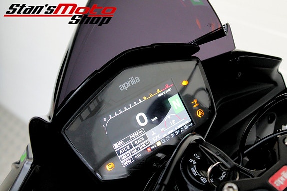 Aprilia Tuono V4 1100 Factory Akrapovic Inkommande 17 of 17
