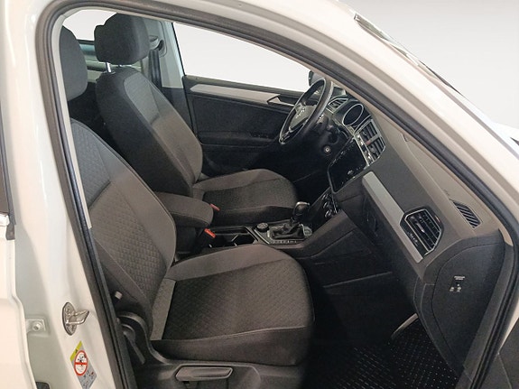 Volkswagen Tiguan 15 of 20