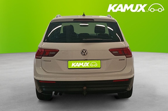 Volkswagen Tiguan 5 of 20