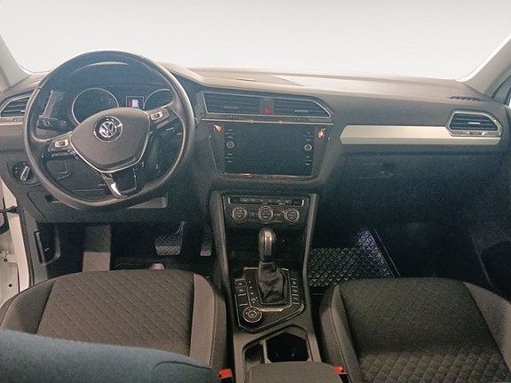 Volkswagen Tiguan 10 of 20
