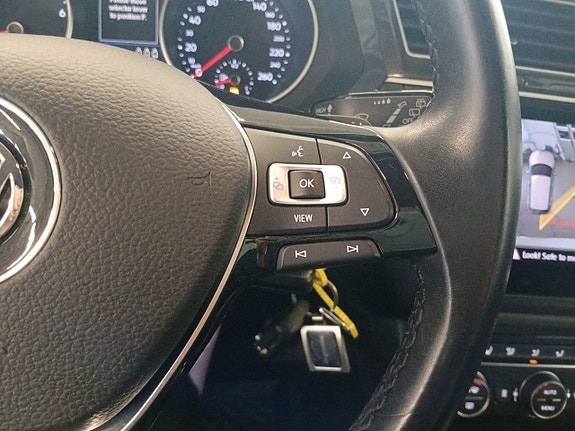 Volkswagen Tiguan 20 of 20