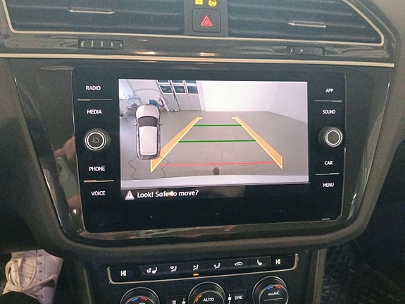 Volkswagen Tiguan 17 of 20