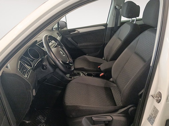 Volkswagen Tiguan 9 of 20