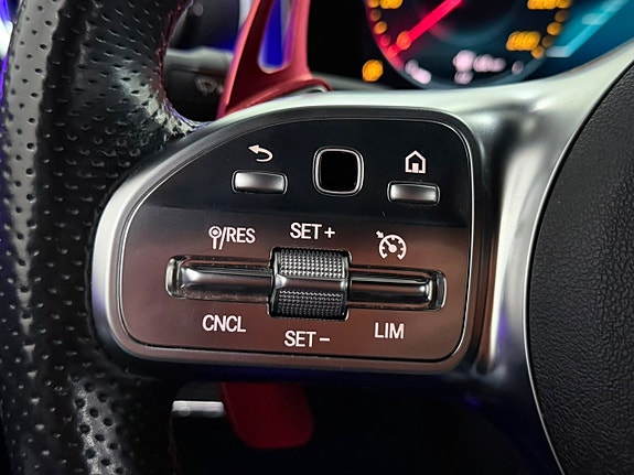 Mercedes-Benz CLA200 15 of 28