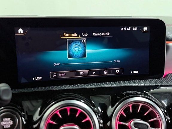 Mercedes-Benz CLA200 20 of 28