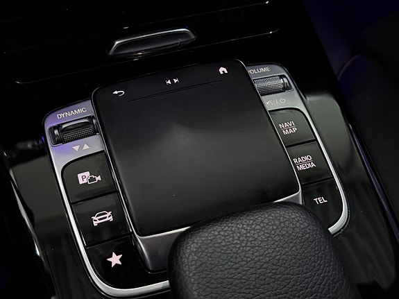 Mercedes-Benz CLA200 26 of 28