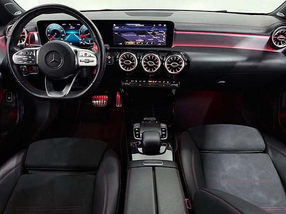 Mercedes-Benz CLA200 13 of 28