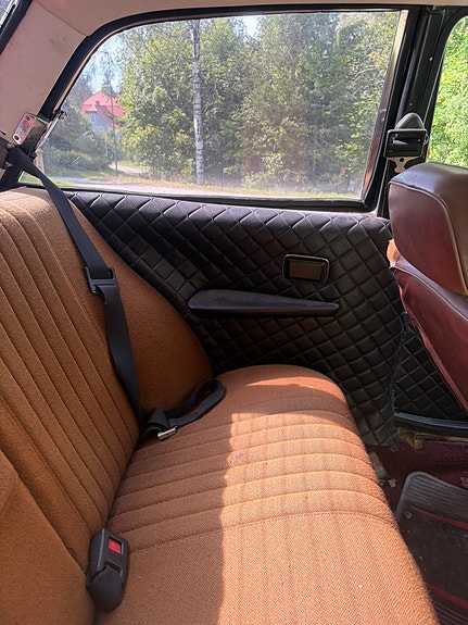Volvo 142 9 of 10