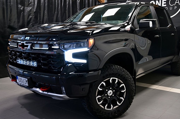 Chevrolet Silverado 1500 3 of 30