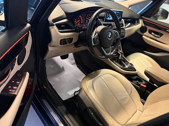BMW 220d 8 of 15