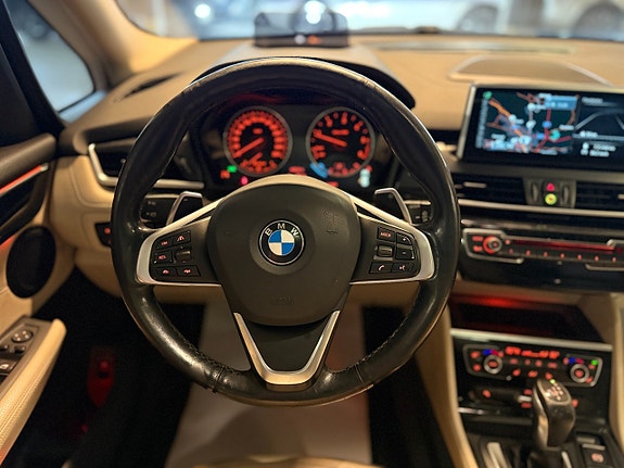 BMW 220d 13 of 15