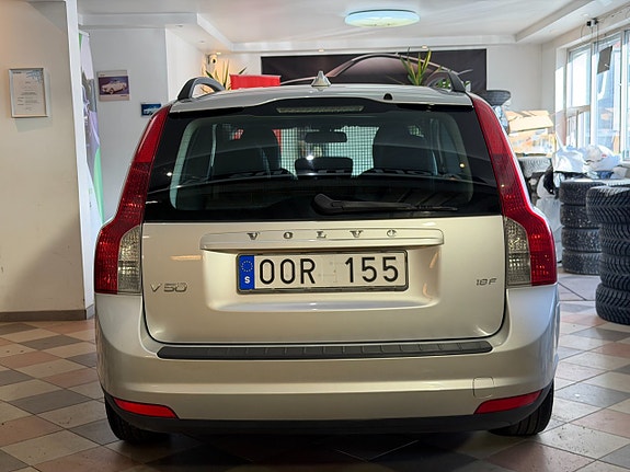Volvo V50 7 of 24