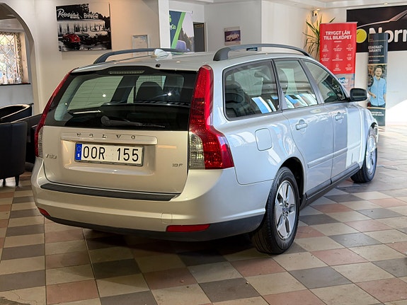 Volvo V50 6 of 24