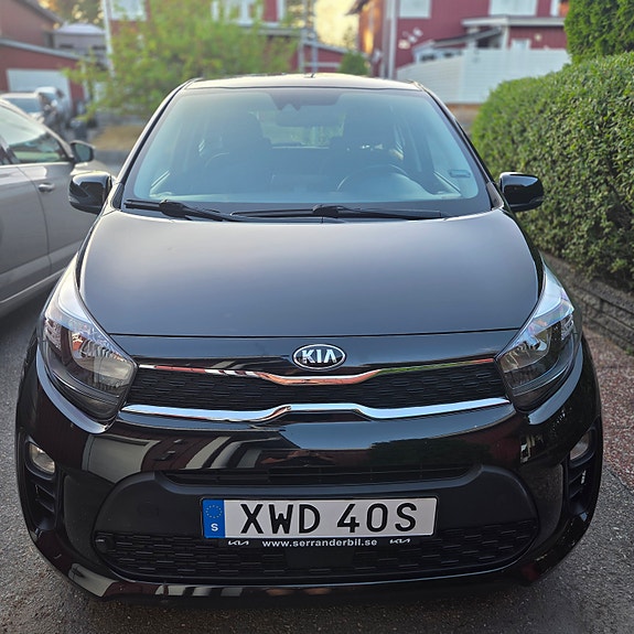 Kia Picanto 2 of 12