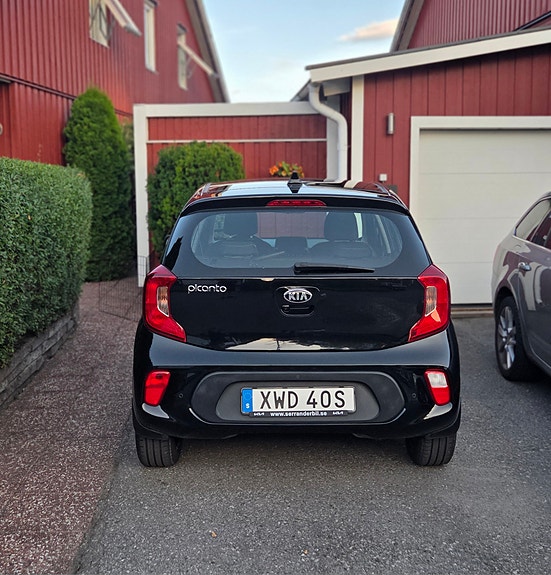 Kia Picanto 4 of 12