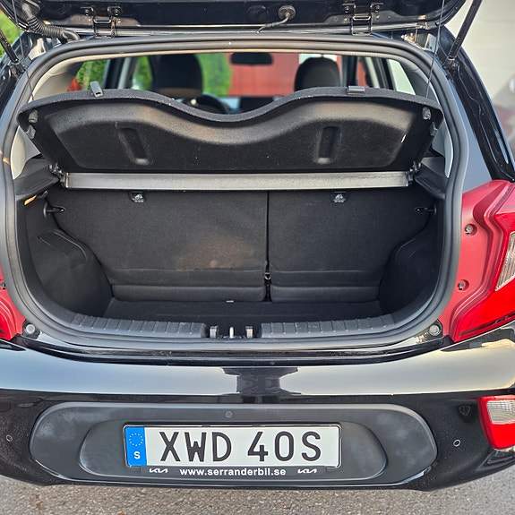 Kia Picanto 11 of 12